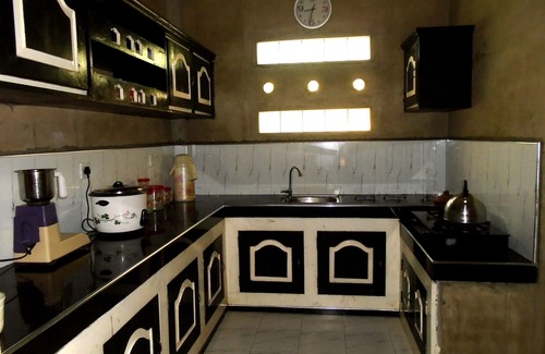 Dickwella House | Bee Line-Stay With Us & Experience The Sri Lankan Cousins blended With Culture