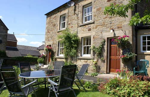 Hartington Cottage | Beech Cottage, centrally situated in the village of Hartington