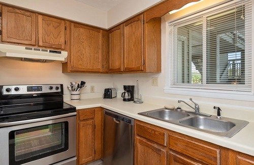Caswell Beach Condo | Beechouse: Oceanfront Condo with Great Views, Community Pool, Near Golf Course