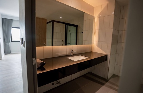 Surin Hotel | Beelive Hotel