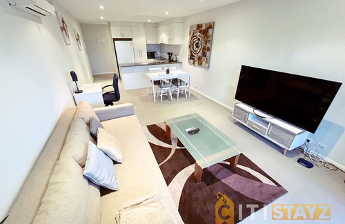 Turner Apartment | Beige & Beautiful - Close to ANU