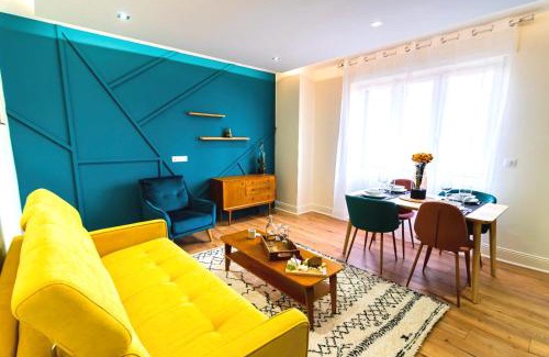 Kable Apartment | Bel AMI 01 - Turquoise & OR - Moderne Chic - Centre Ville - Accès Jardin - Clim - Wifi - Parking - Localisation idéale
