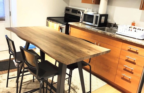 Laval Apartment | Bel appartement pour vos séjours