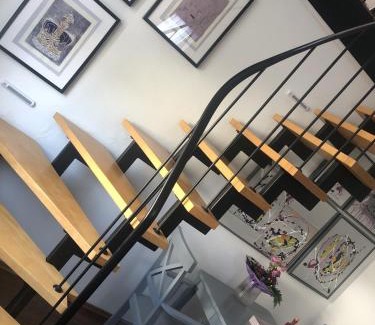 Haan Apartment | Bel Art Atelier mit großem Parkplatz