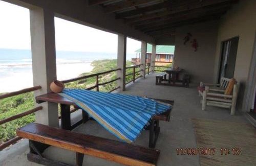 Xai-Xai House | Bela Vista, Xai-Xai, Mozambique: Breathtaking sea view, a mere 70m from the beach.