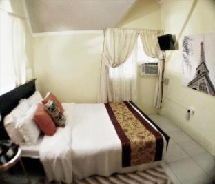Valencia Bed & Breakfast | Belfort House B&B