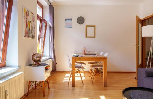 Halle Apartment | BELIEBT: Zentrales & ruhiges Innenstadtapartment