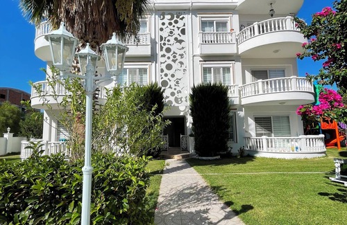 Belek Apartment | Belka Golf Exclusive Residence poolside