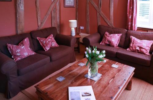 Halesworth House | Bell Corner Cottage