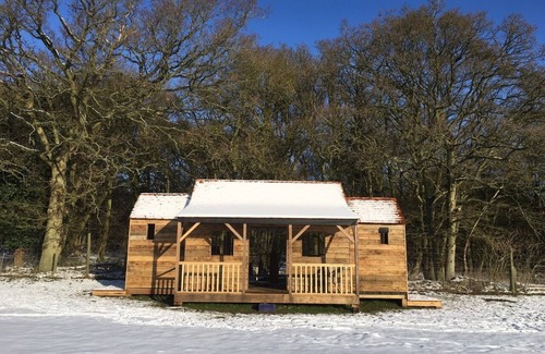 Witney RV Rental | Bell Tent Glamping: 2 Tents (5m diameter)