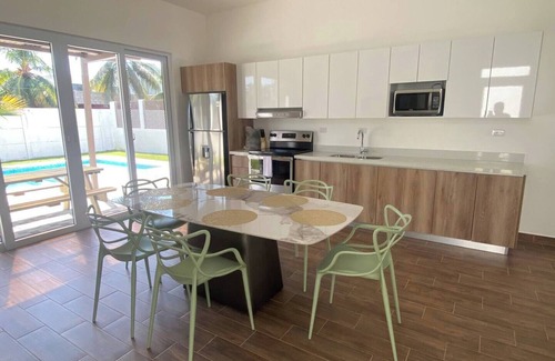 Puerto San Jose House | Bella Casa - Brisas del Pacífico 7