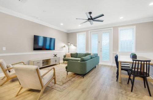 Sunnyside House | Bella Costa 160- Sandy Feet Retreat