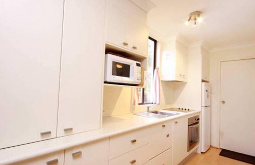 Blueys Beach Villa | Bella Villa Manyana 19 great location short stroll to the beach and local shops