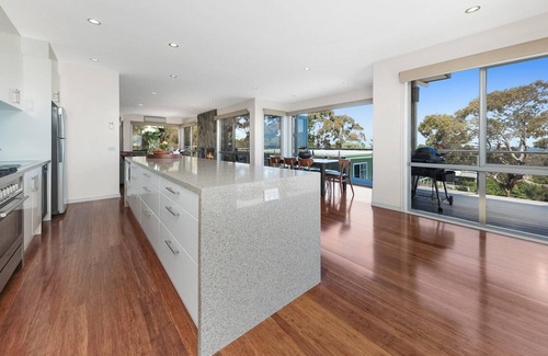 McCrae House | Bella Vista - Amazing 180 degree bay views