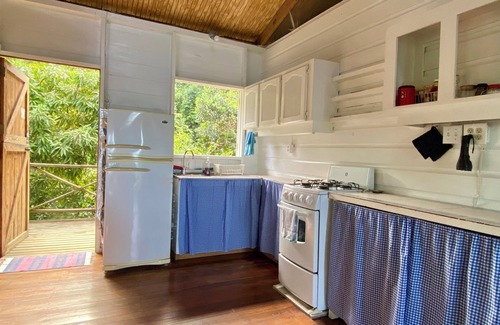 Charlotteville Cottage | Bella Vista is located in the beautiful village of Charlotteville, Tobago, W.I.