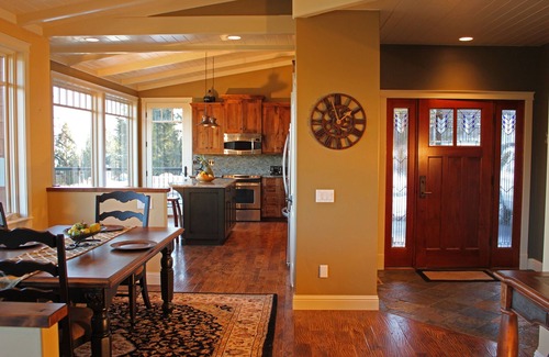 Somers House | “Bella Vista” Overlooking Beautiful Flathead Lake with Great Panoramic Views!