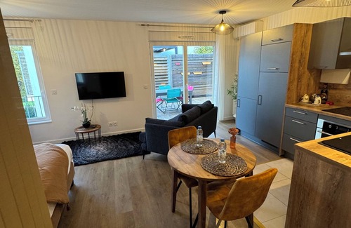 Aix-les-Bains Apartment | Bella Vita Zen and its lakeside garage