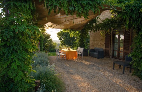 Buonconvento Apartment | Bellagatta. The understated elegance of a home among the Sienese hills.