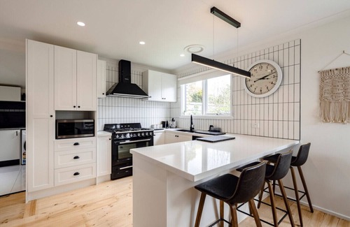 Portarlington House | Bellarine Retreat - Pet friendly