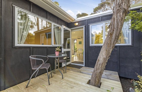 Waitahanui Cottage | Bellbird Cottage - Lake Taupo Bach