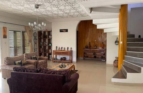 Sokone Villa | Belle villa face au lac