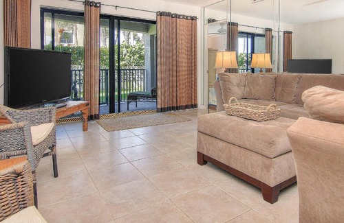 Belleair Beach Apartment | Belleair Sands 107