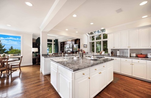 West Bellevue Villa | Bellevue 5,140 SqFt Villa | Water & City Views