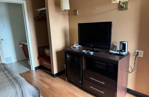 Bellevue Hotel | Bellevue Hotel and Suites