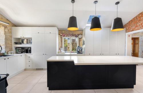 Richmond House | Bellevue House, Historic Luxury