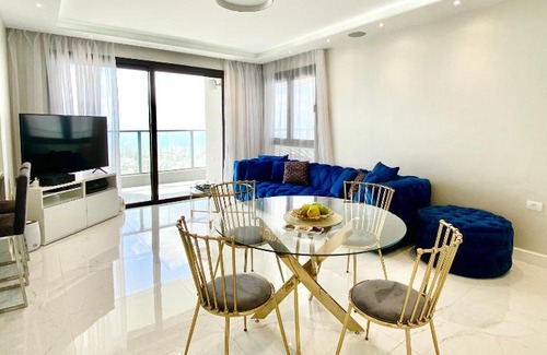 Bat Yam Apartment | Bellevue Suite