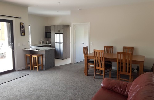 Lowburn House | Bellhaven - Relax and enjoy