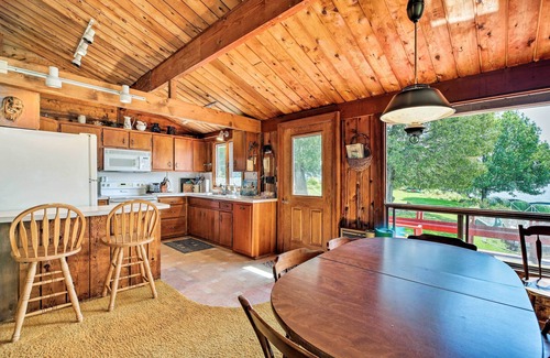 Town of Bellmont House | 'Bellows Place': Great for Family & Group Getaways