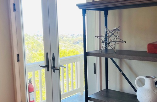 Belmont House | Belmont 4bedroom GEM + additional apartment availble