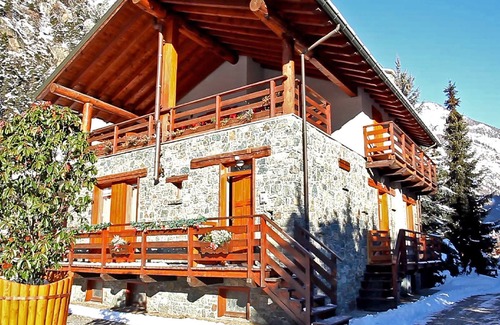 Antey-Saint-Andre Apartment | Belvilla by OYO Chalet Antey Grande Diciotto