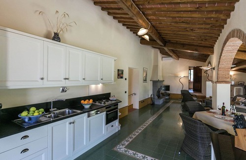 Poppi Villa | Belvilla by OYO Casa Quattro
