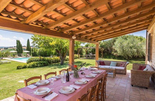 Arcevia Villa | Belvilla by OYO Villa Fufi