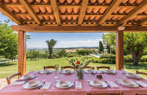 Arcevia Villa | Belvilla by OYO Villa Fufi