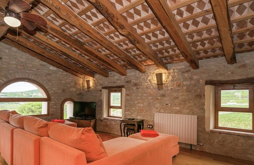 La Bisbal del Penedes Villa | Belvilla by OYO Mas Llagostera