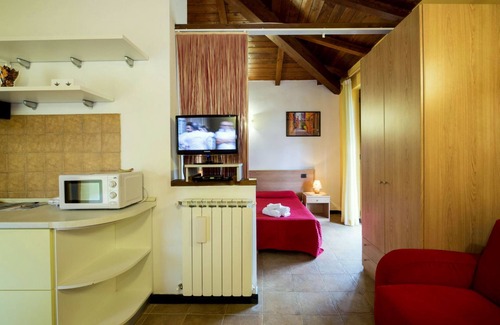 Montebello di Mezzo House | Belvilla by OYO Montebello Mono E