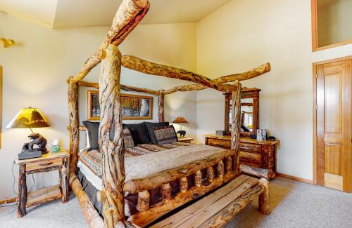 Mountain Village House | Benchmark 244 - Vista Lodge