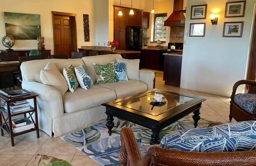 Monte Villa | Beneath the Mango Tree: Private Pool, Prime Location, Stunning Sunsets!