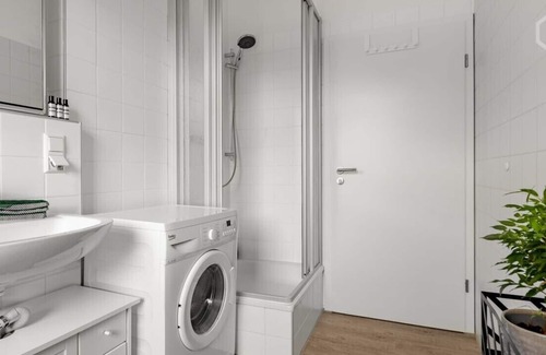 Western Ring Area Apartment | #BER02 beautiful 2 room apartment directly at the park