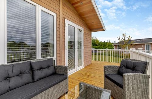 Hundall House | Berberis Lodge