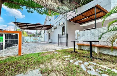 Taman Pakatan Villa | Bercham Landed CornerLot 6BR with Karaoke Set & BBQ