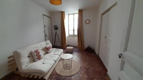 Villeneuve-de-Berg Apartment | Bergamote