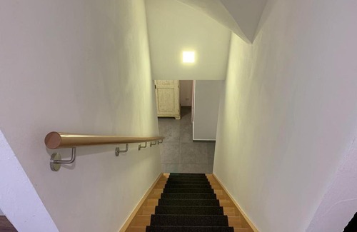 Oberkirchen Apartment | Berghaus 2 komfortable Wohnungen für bis zu 7 Personen - Familie - Wandern - E-Bike - Hunde - E-Ladesäule - WiFi