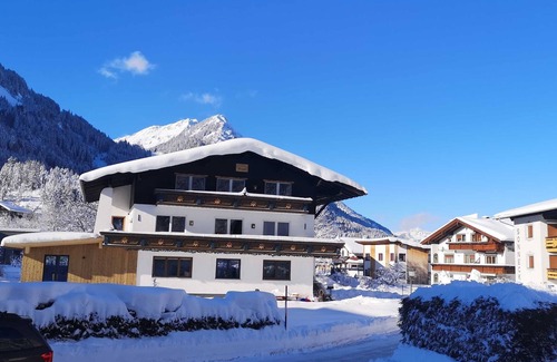Bichlbach Apartment | Bergsee - Holiday apartments Haus Almrausch