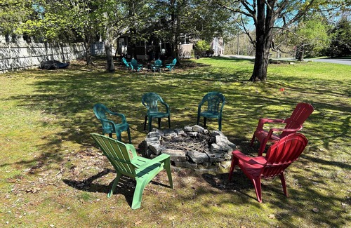 Hinsdale Cabin | Berkshire Cabin by Lake Ashmere