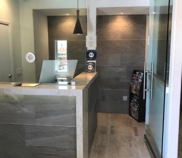 North Park Hotel | Berkshire Motor Hotel