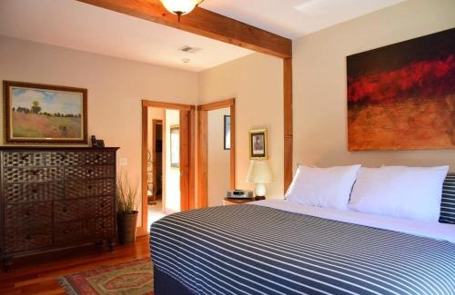 New Marlborough House | Berkshire Vacation Rentals: Peaceful Post and Beam Loft Sleeps 9